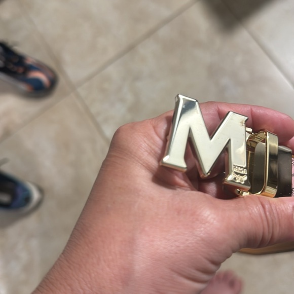 Used MCM Visetos Reversible Belt - Picture 12 of 12